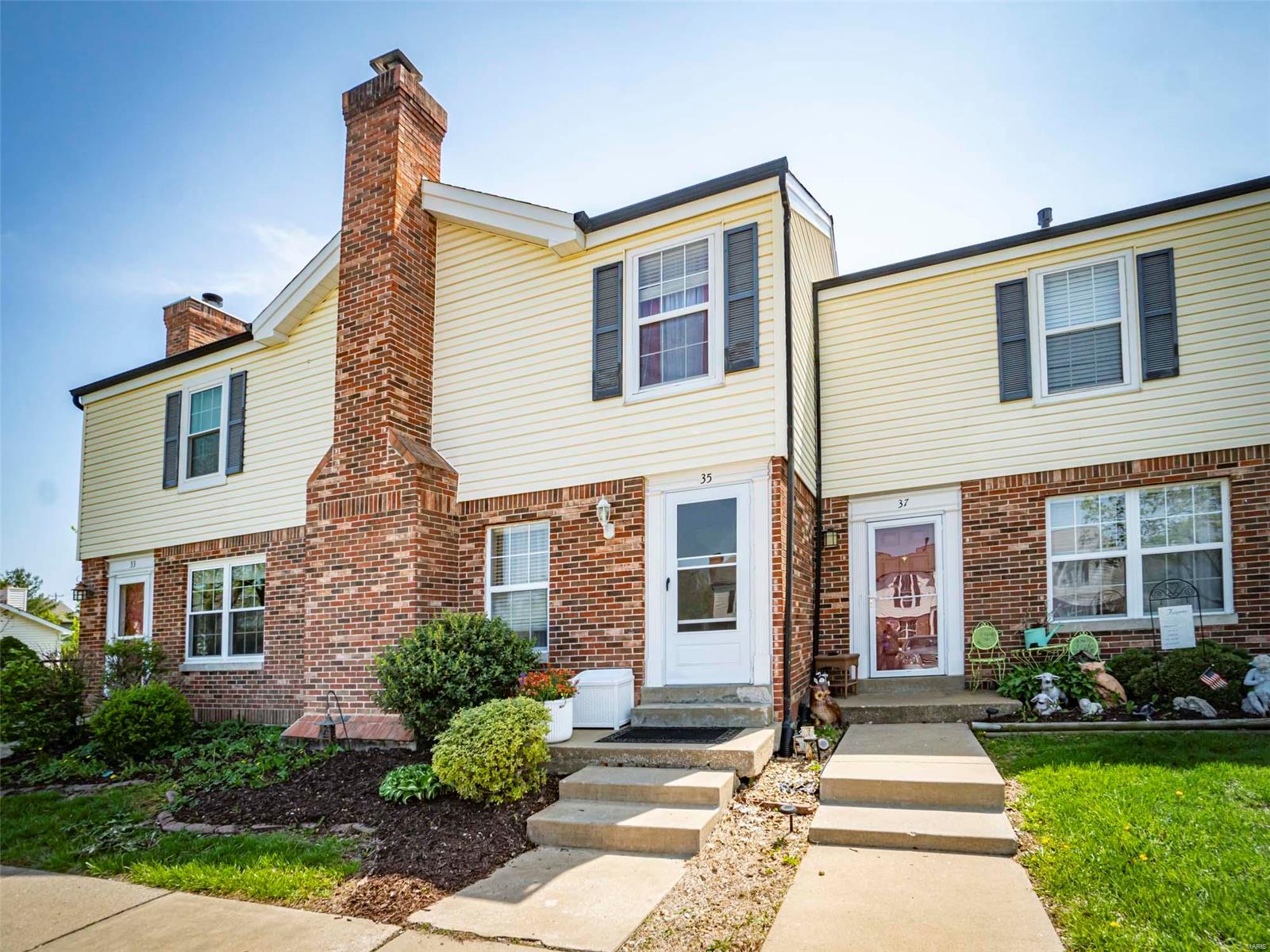 Woodlake Village Condos - Residential