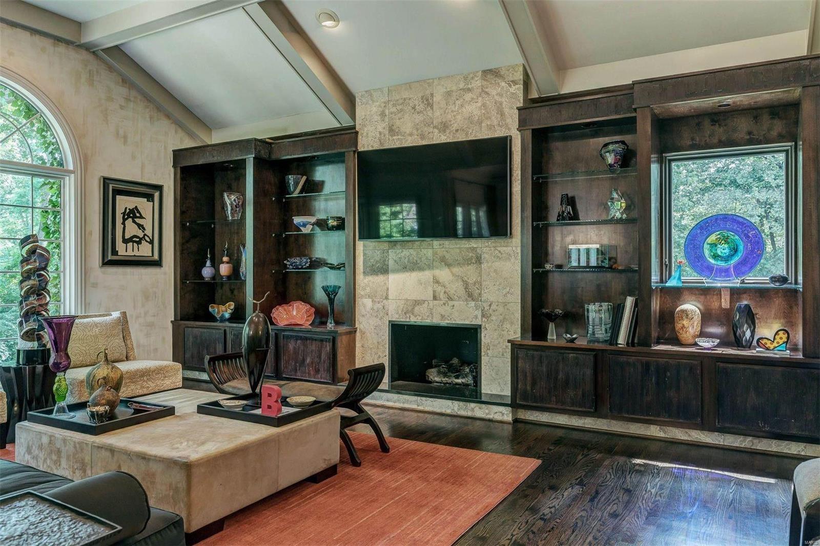 Ladue Woods Estates - Residential