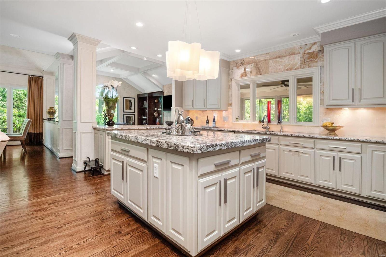 Ladue Woods Estates - Residential