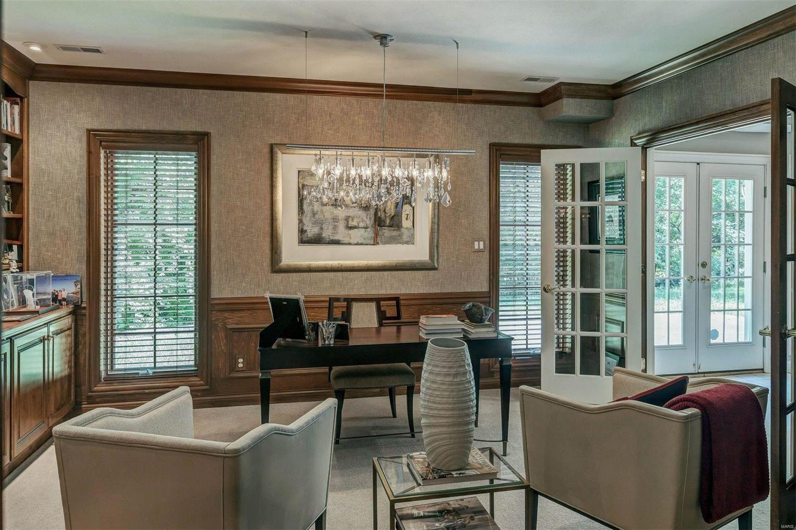 Ladue Woods Estates - Residential