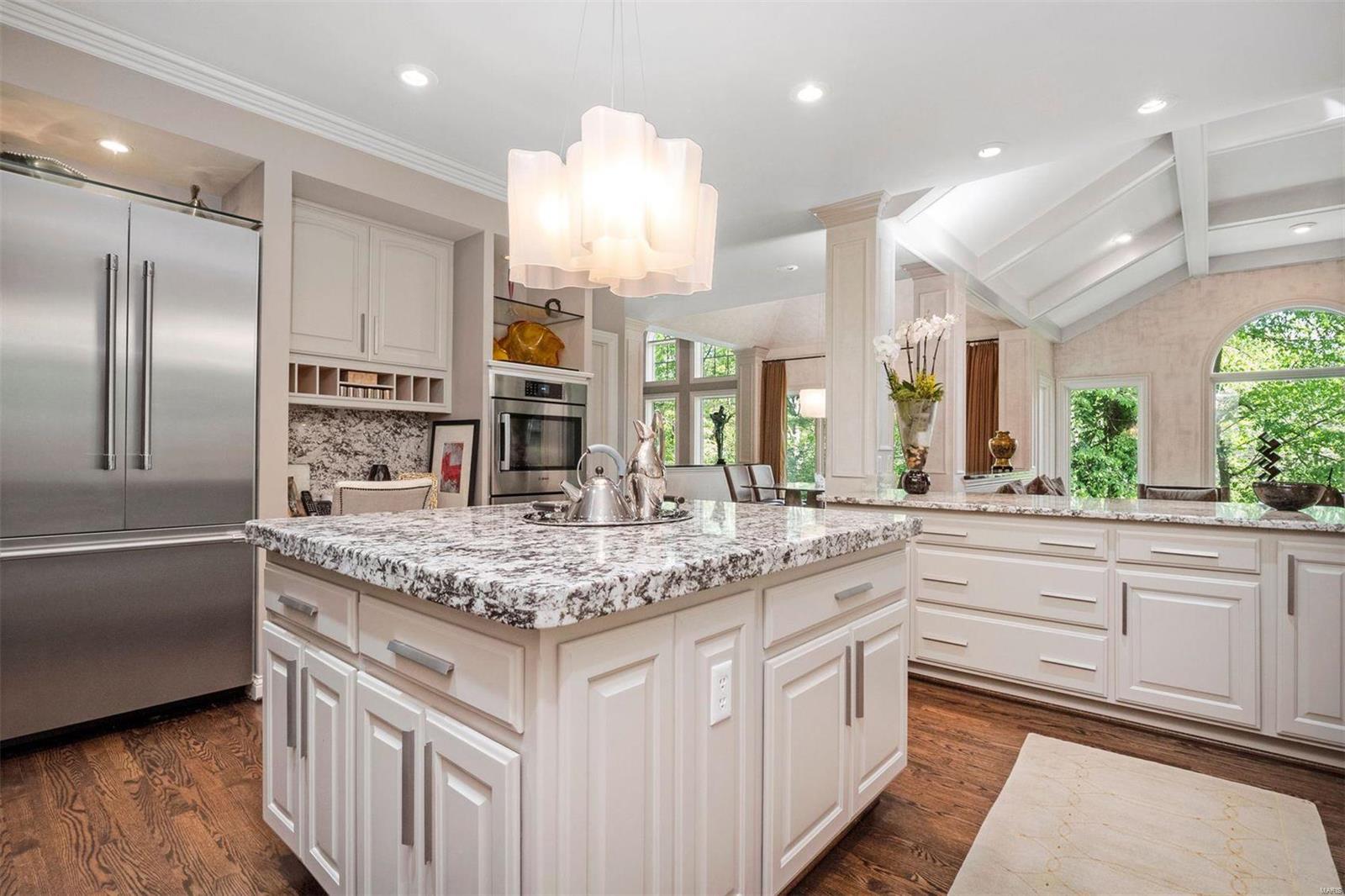 Ladue Woods Estates - Residential