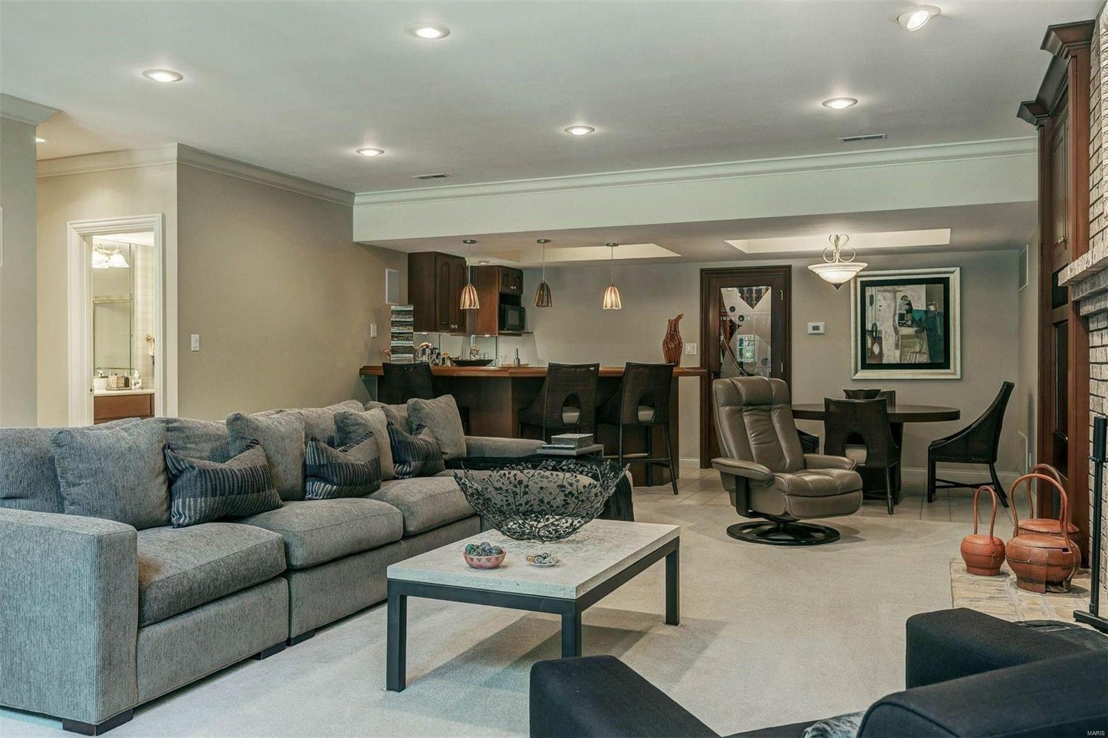 Ladue Woods Estates - Residential