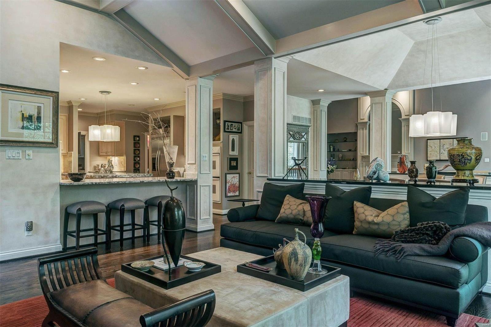 Ladue Woods Estates - Residential