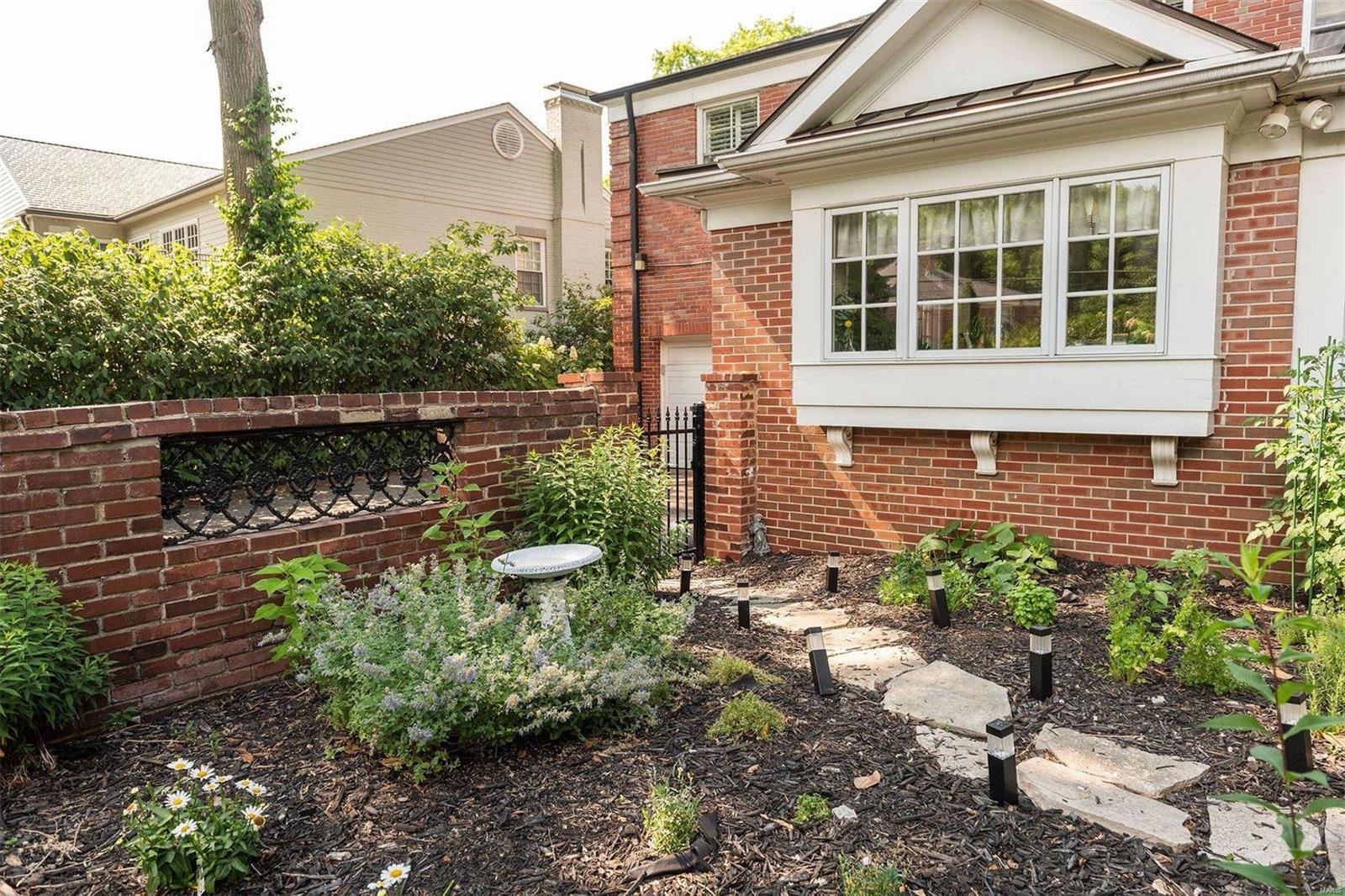 Lake Forest - Residential