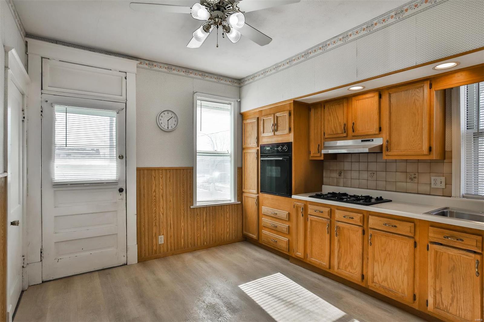 St Louis, Missouri 63116, United States, 2 Bedrooms Bedrooms, ,1 BathroomBathrooms,Residential,Pending,12872