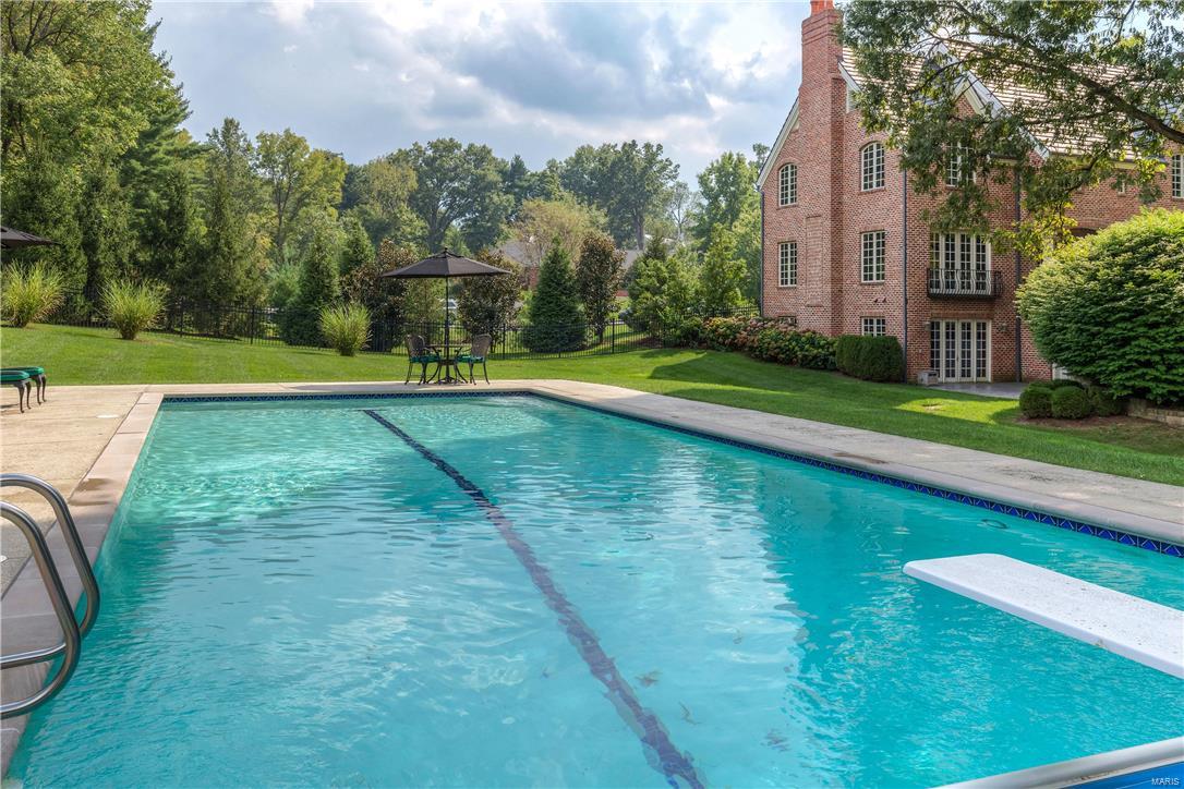 S Warson Road - Residential