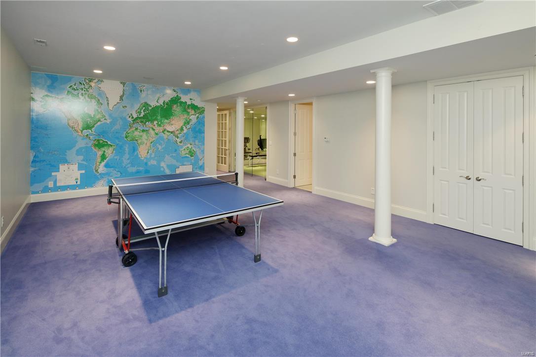 S Warson Road - Residential