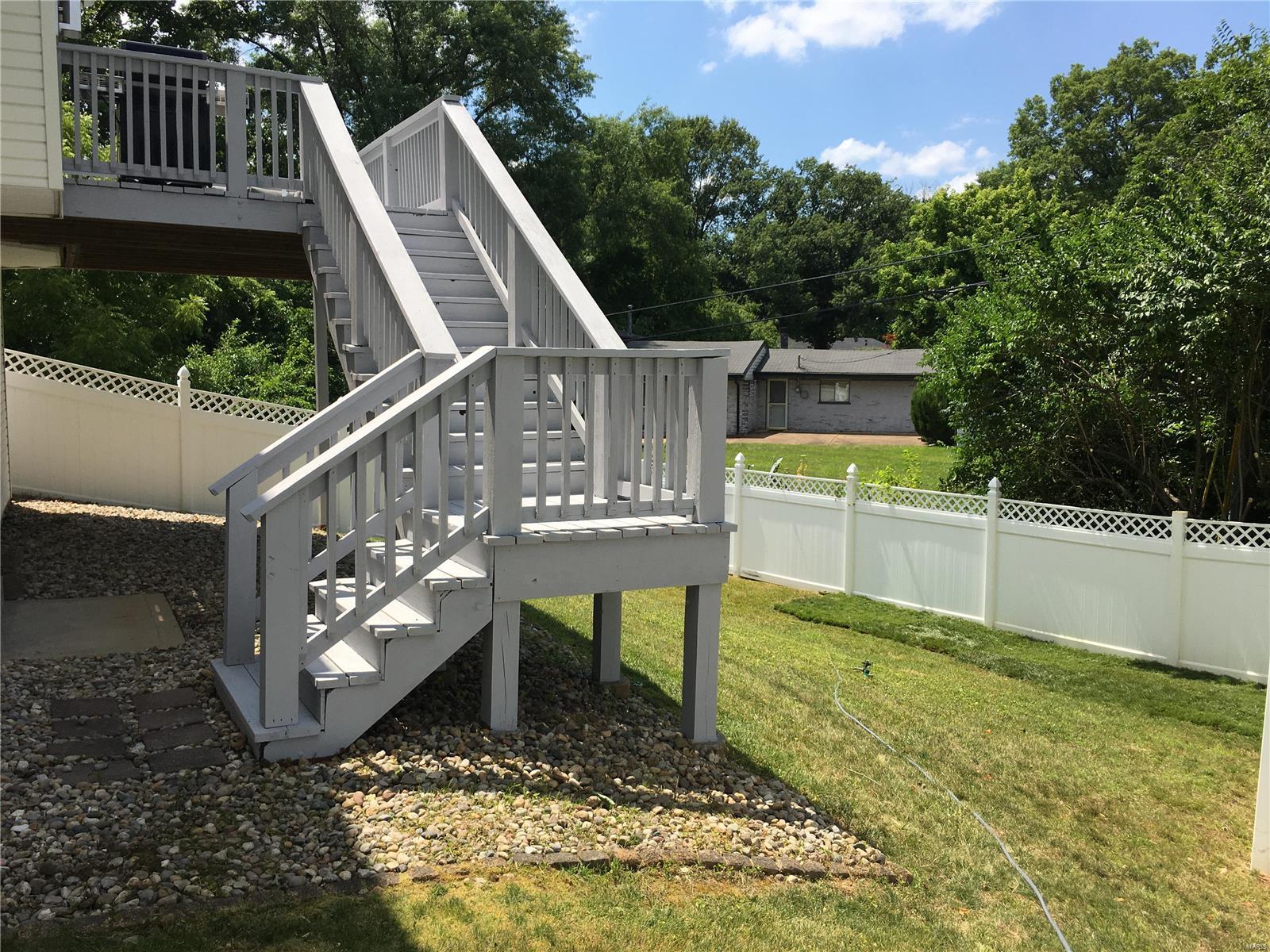 Sandistan Manor - Residential