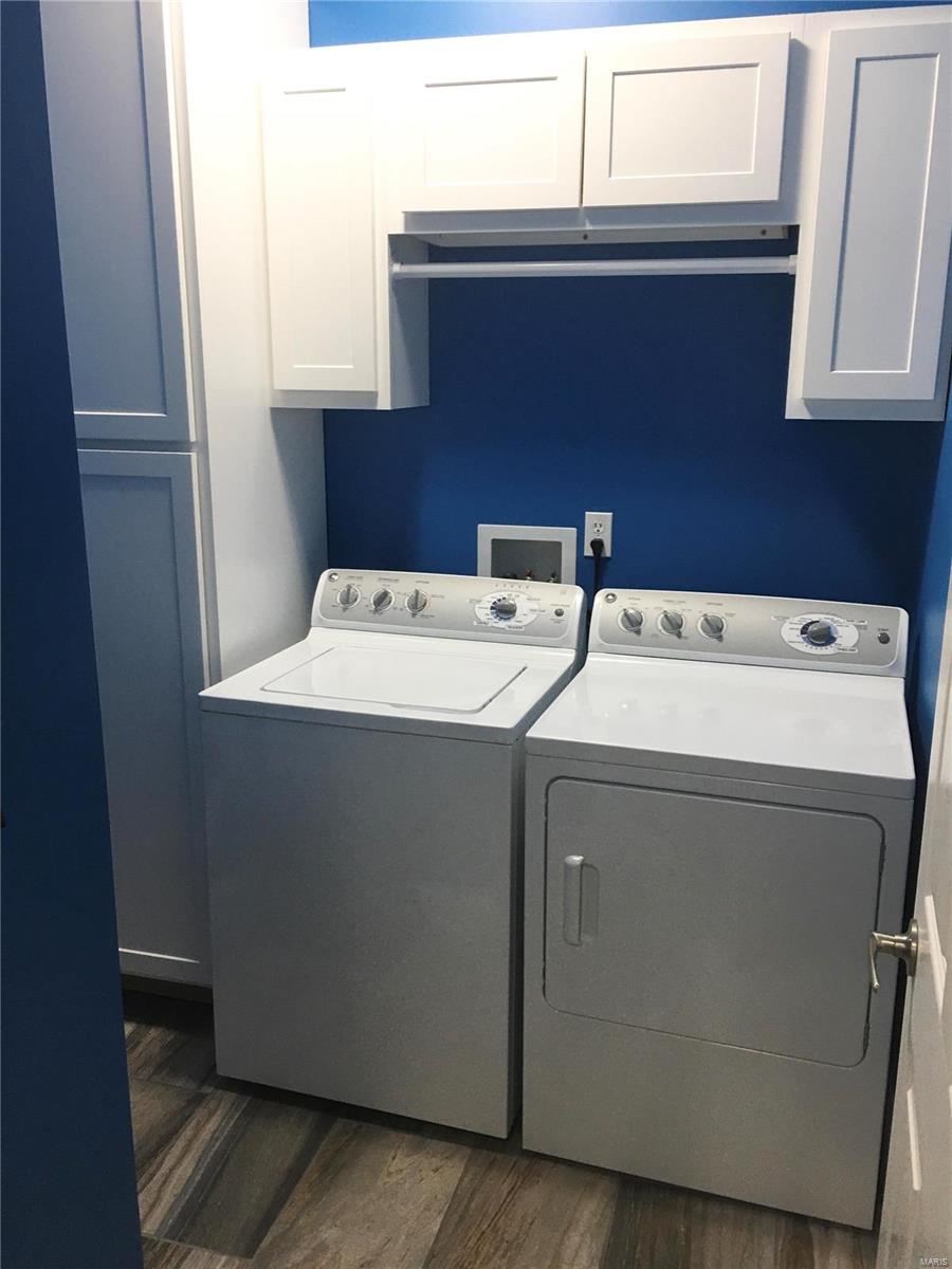 Sandistan Manor - Residential