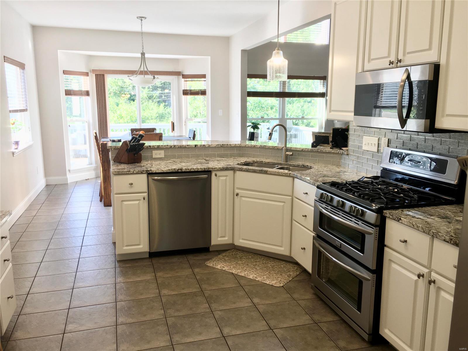 Sandistan Manor - Residential