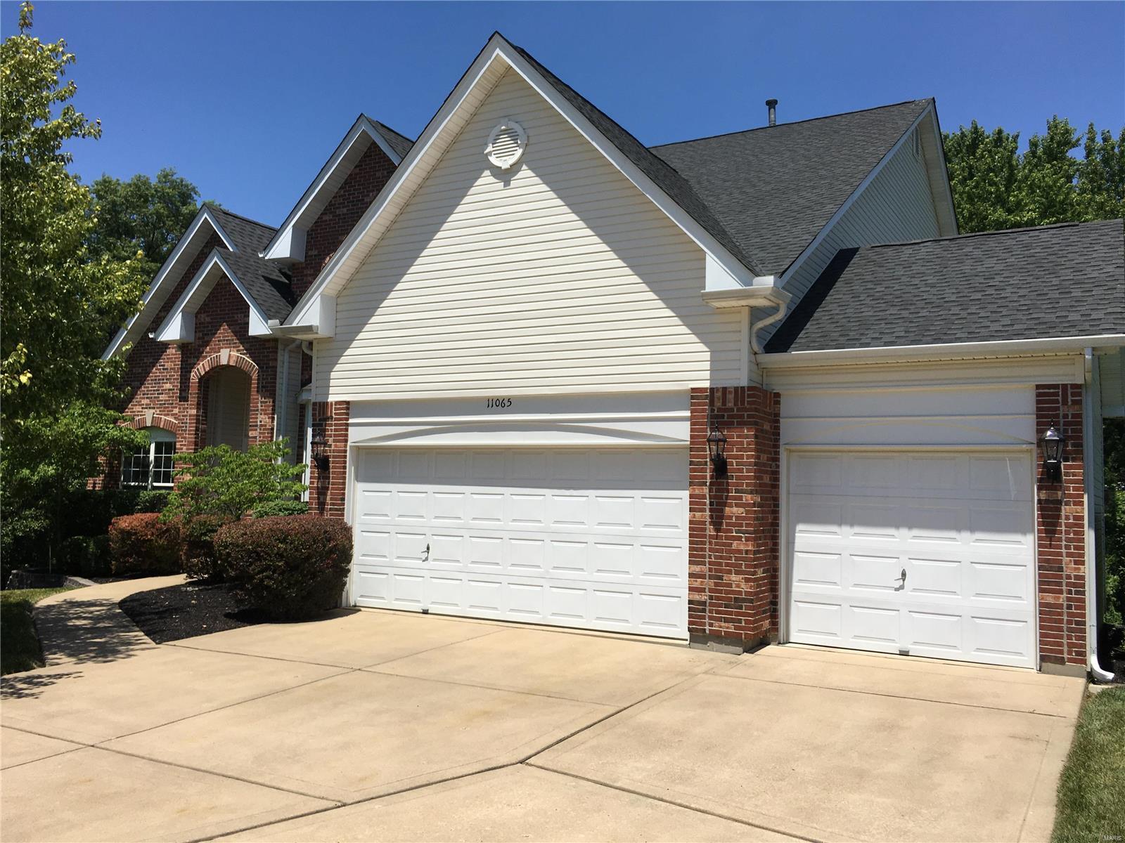 Sandistan Manor - Residential