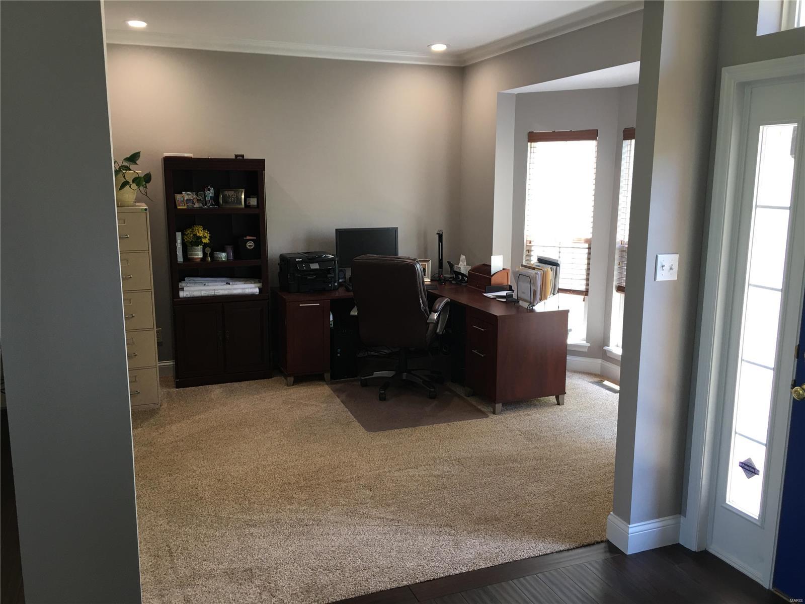 Sandistan Manor - Residential