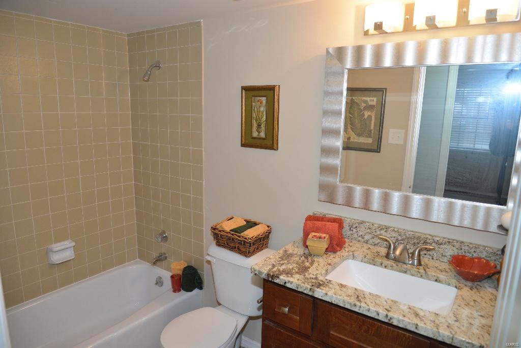 Lin Capri Manor Condo - Residential