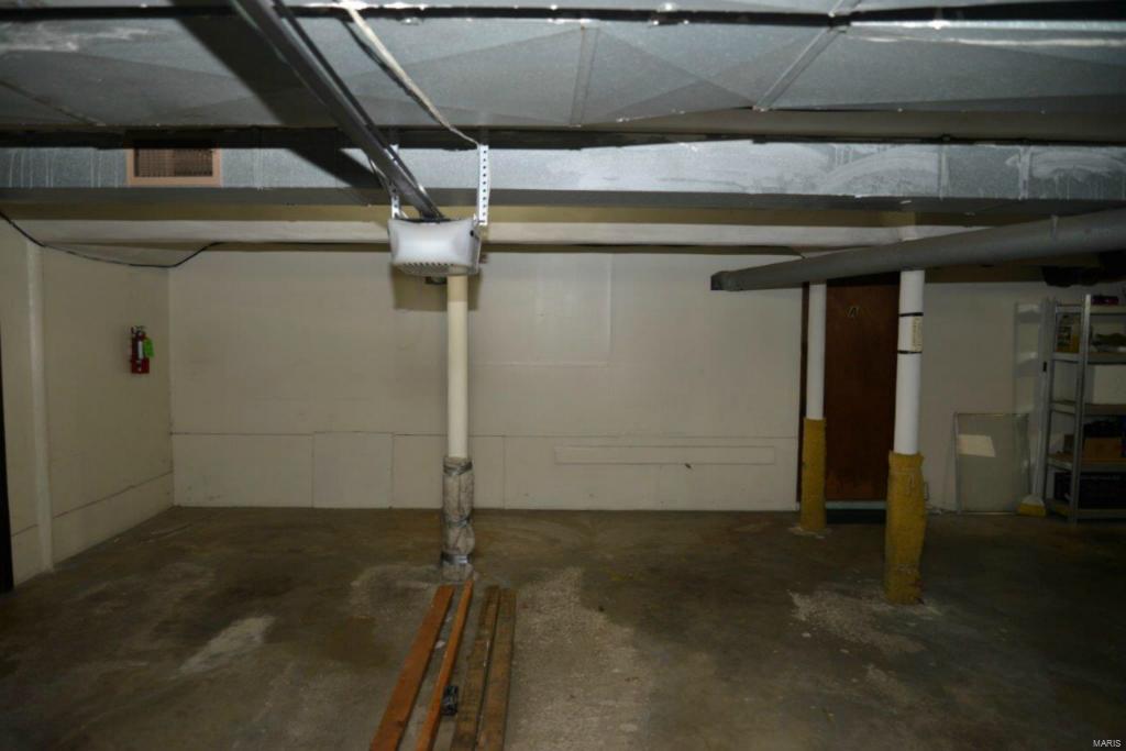 Lin Capri Manor Condo - Residential