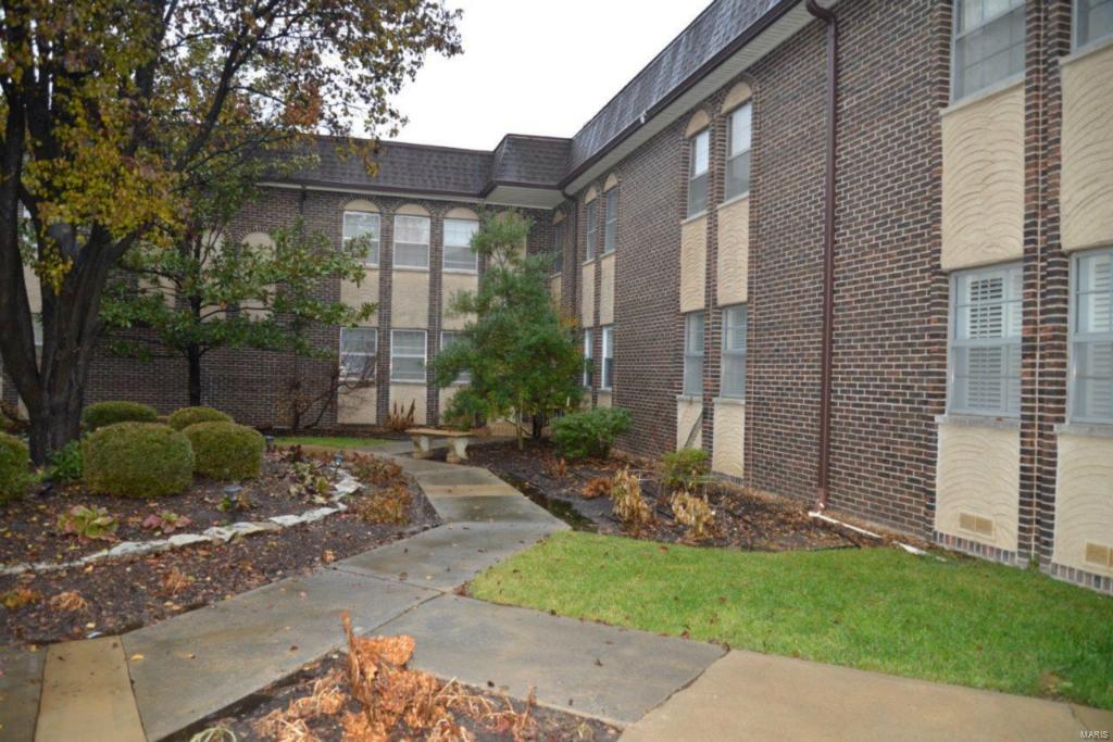 Lin Capri Manor Condo - Residential