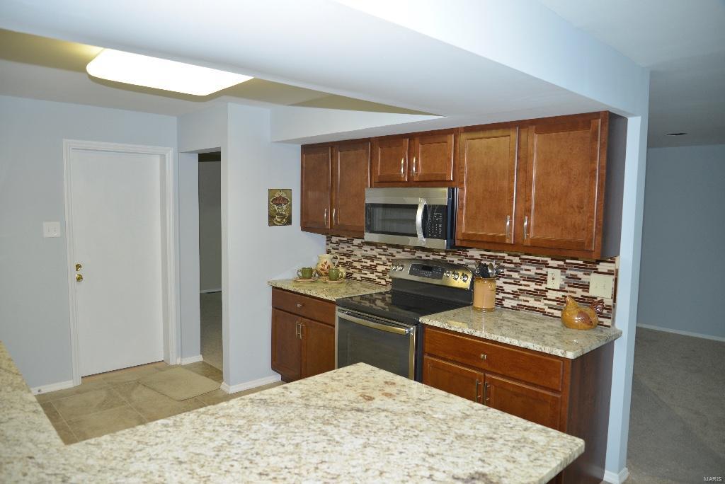 Lin Capri Manor Condo - Residential