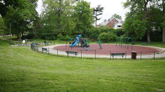 Haydens Blvd Heights Add - Residential Income