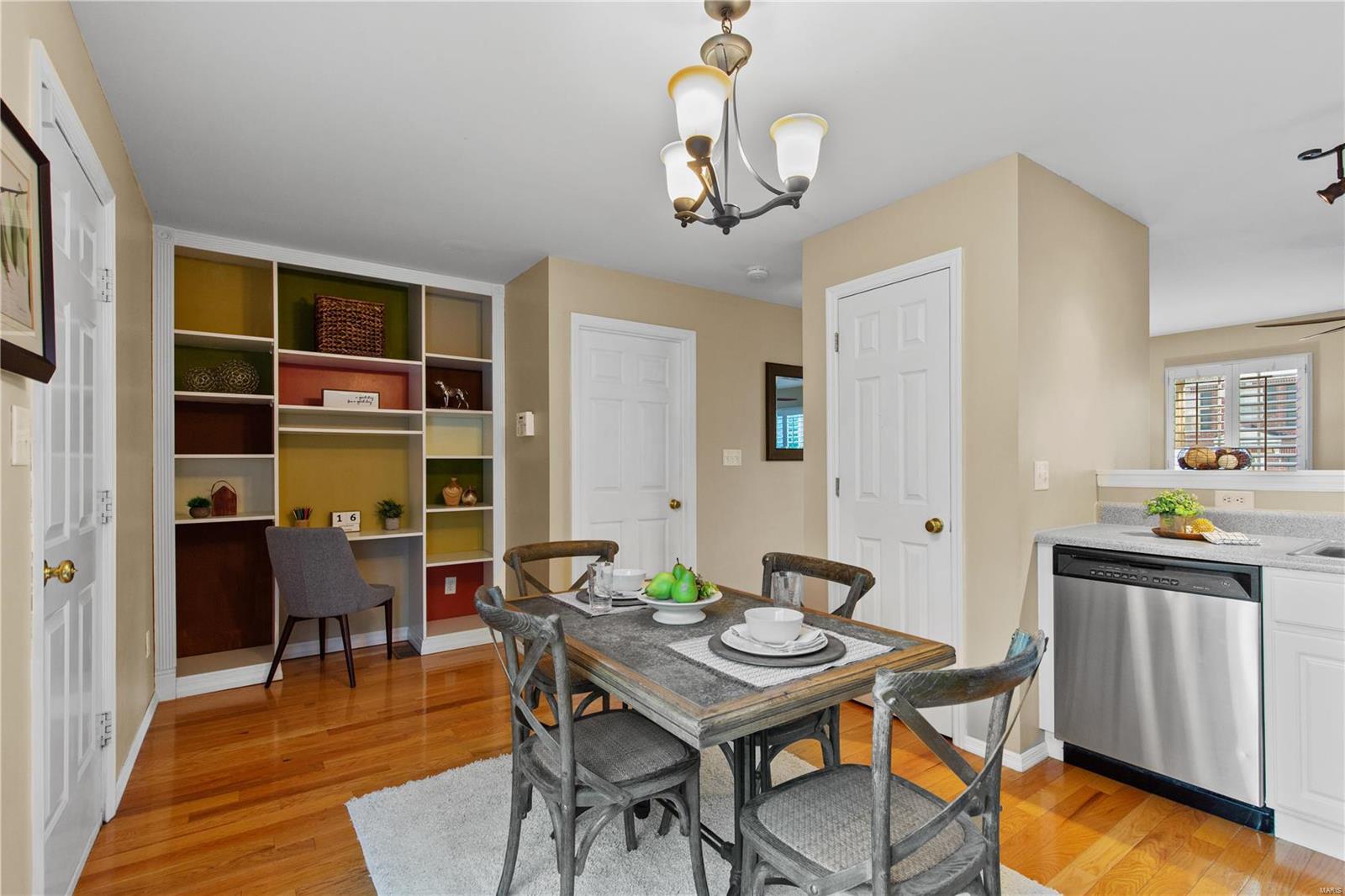 Estates At Parkview Two The - Residential