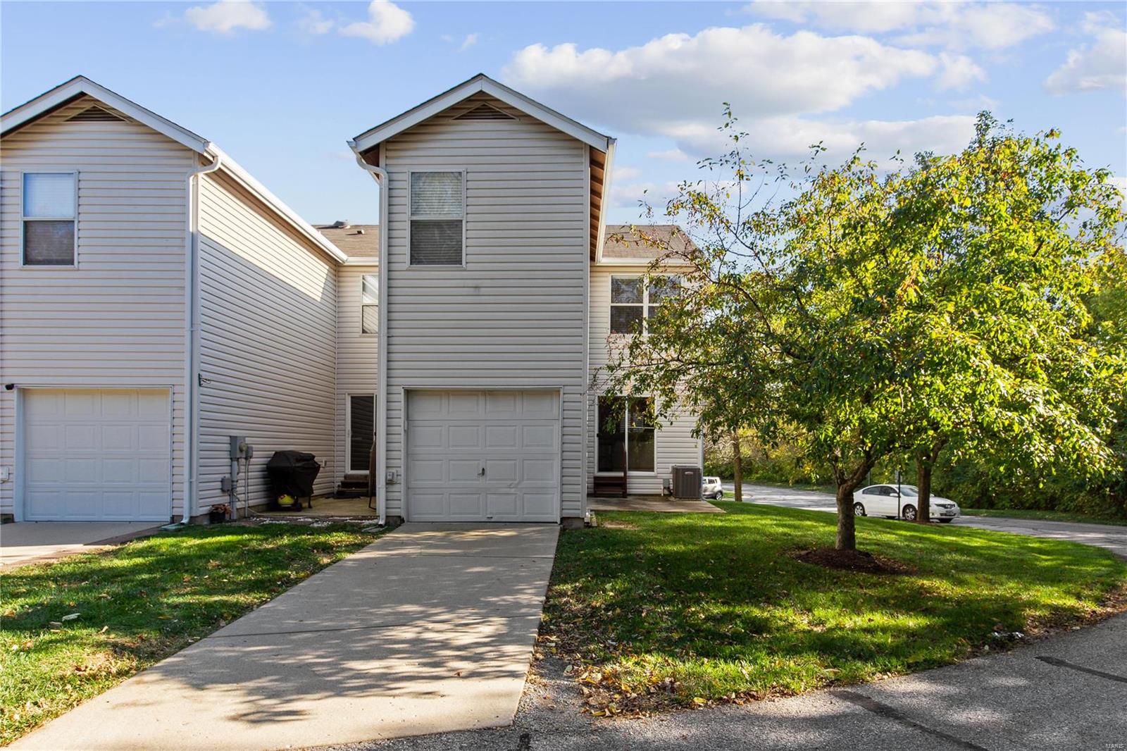 Estates At Parkview Two The - Residential