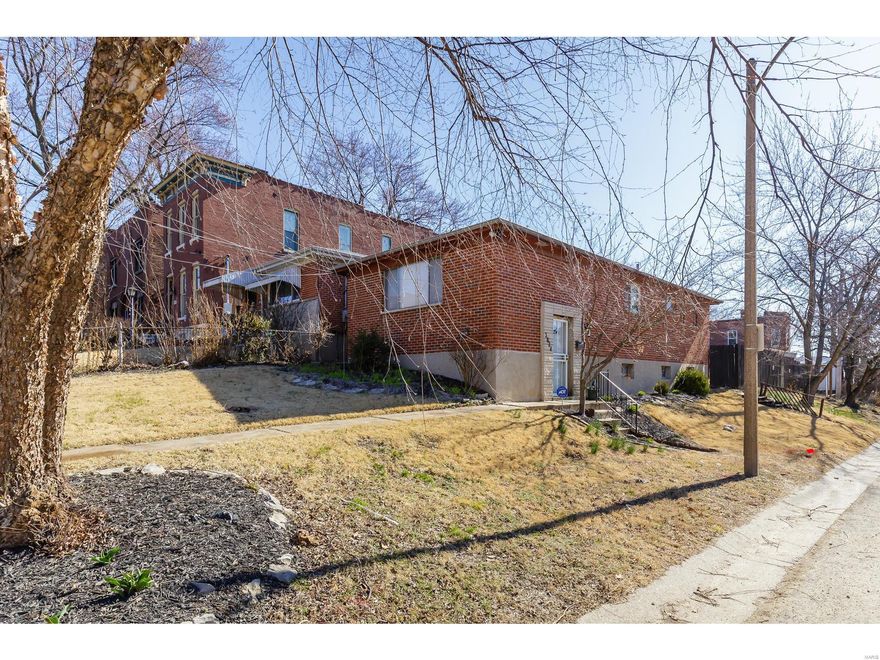 Charming two bedroom ranch style home on a quiet and upcoming street. 
Corner lot with a large private back yard and easy to maintain structure. 
Great rental or perfect first time home buyer starter home.
Nice and clean with room to expand in the partially finished basement. 
Freshly painted and clean and super clean, this house should be on your list to tour.