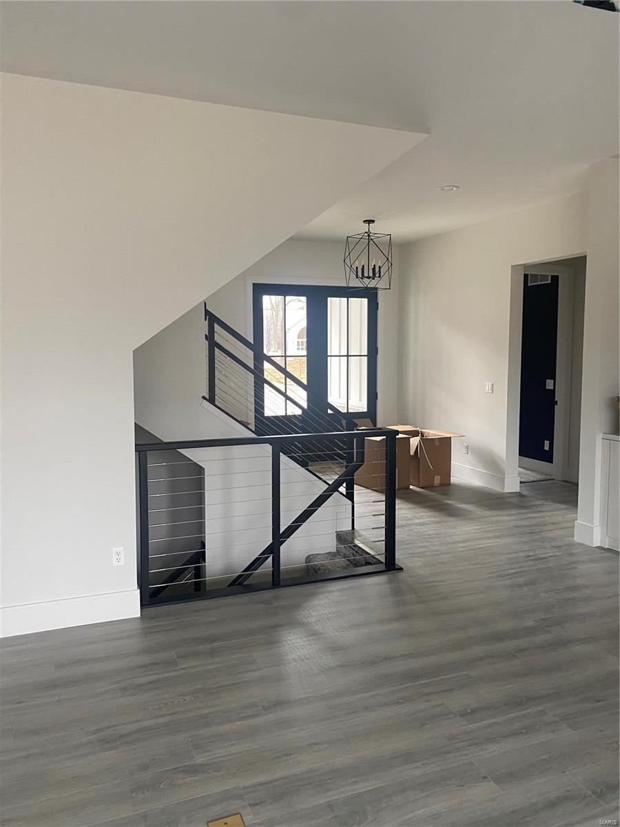 Summit Tr - Residential