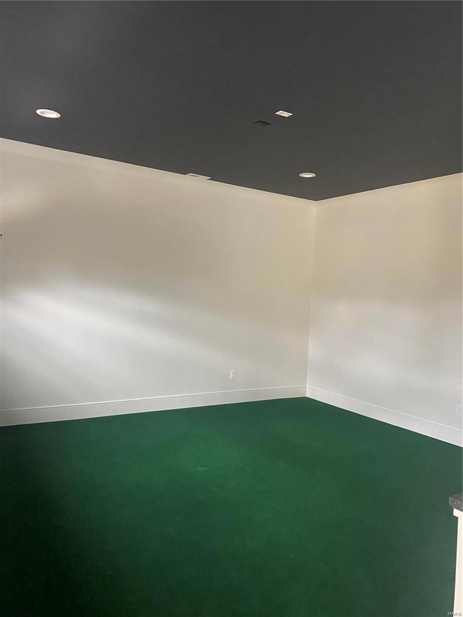 Summit Tr - Residential