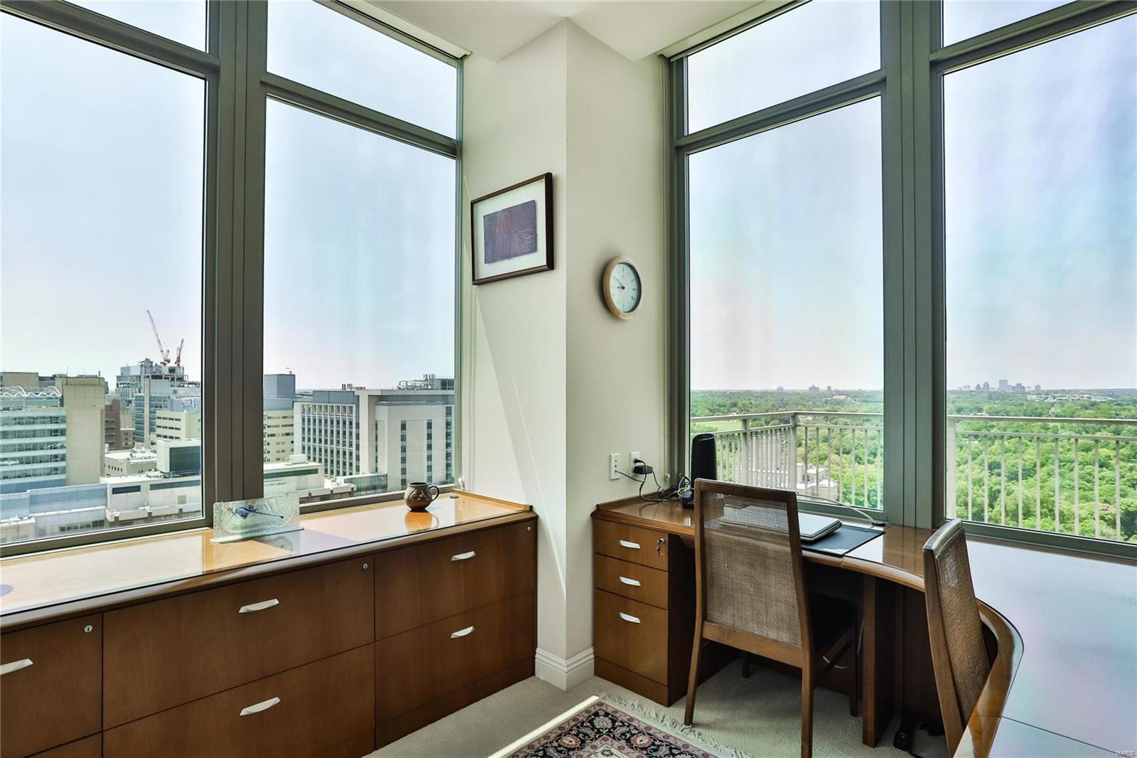 Park East Tower - Residential