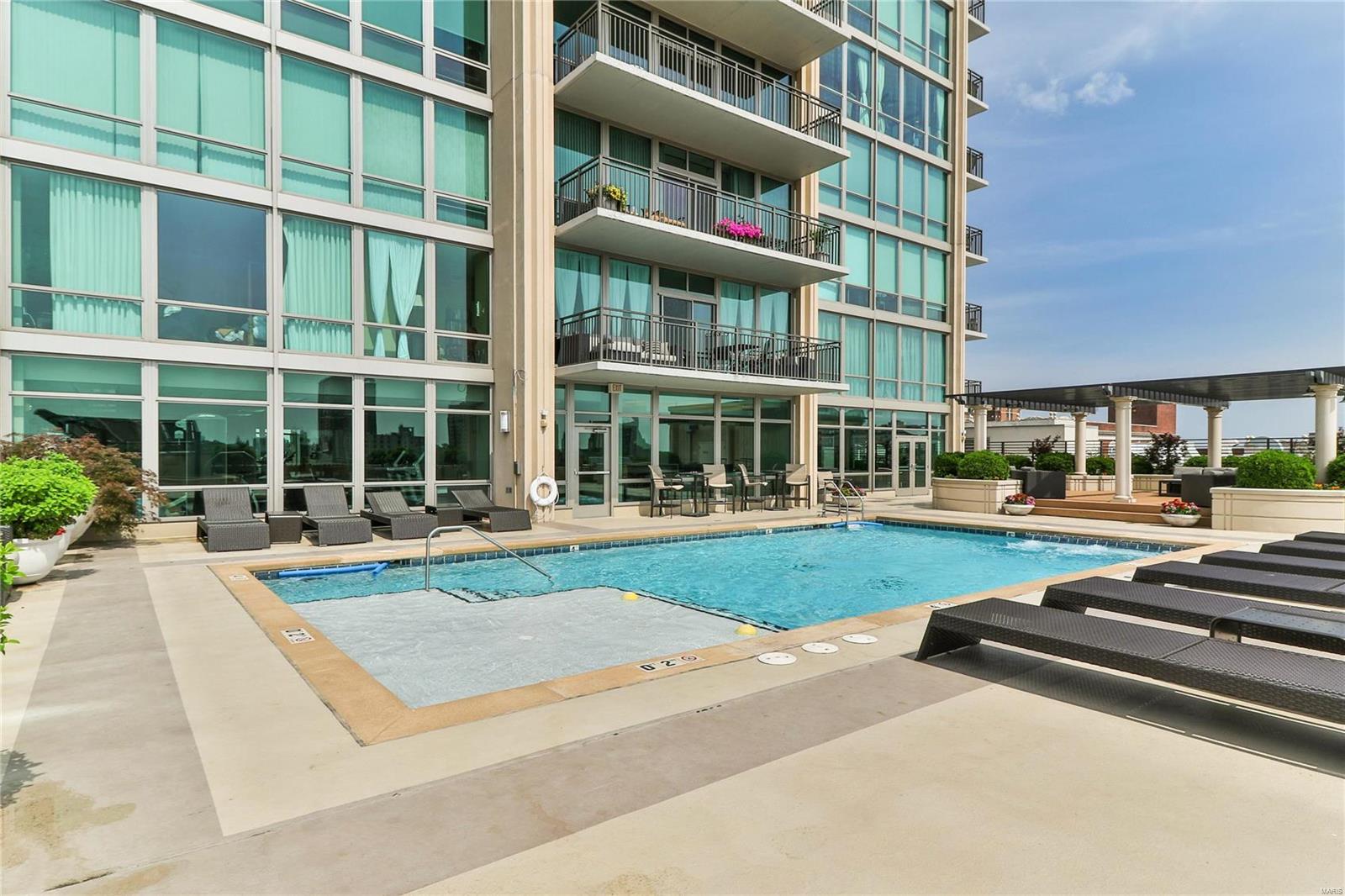 Park East Tower - Residential