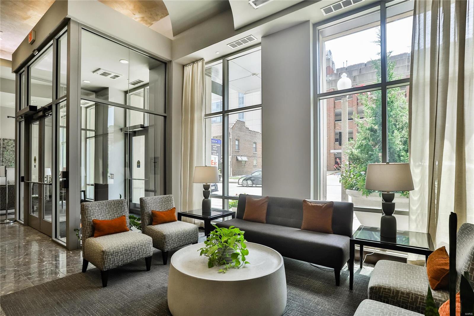 Park East Tower - Residential