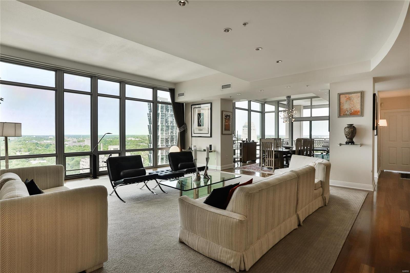 Park East Tower - Residential