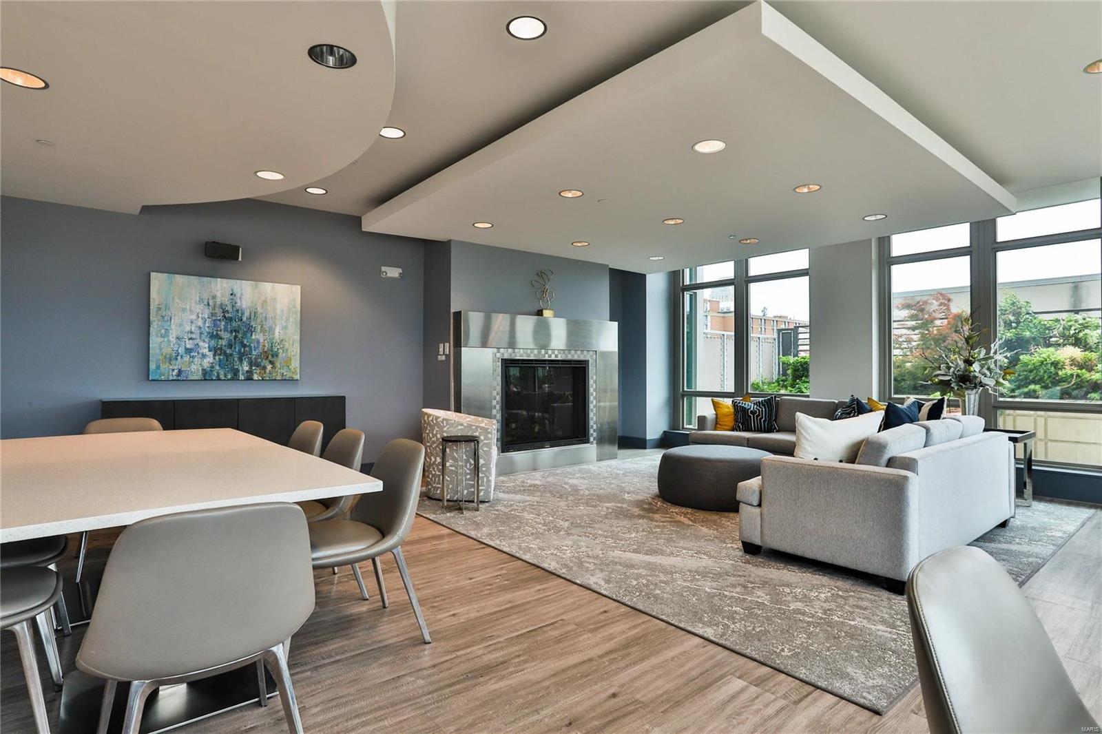 Park East Tower - Residential