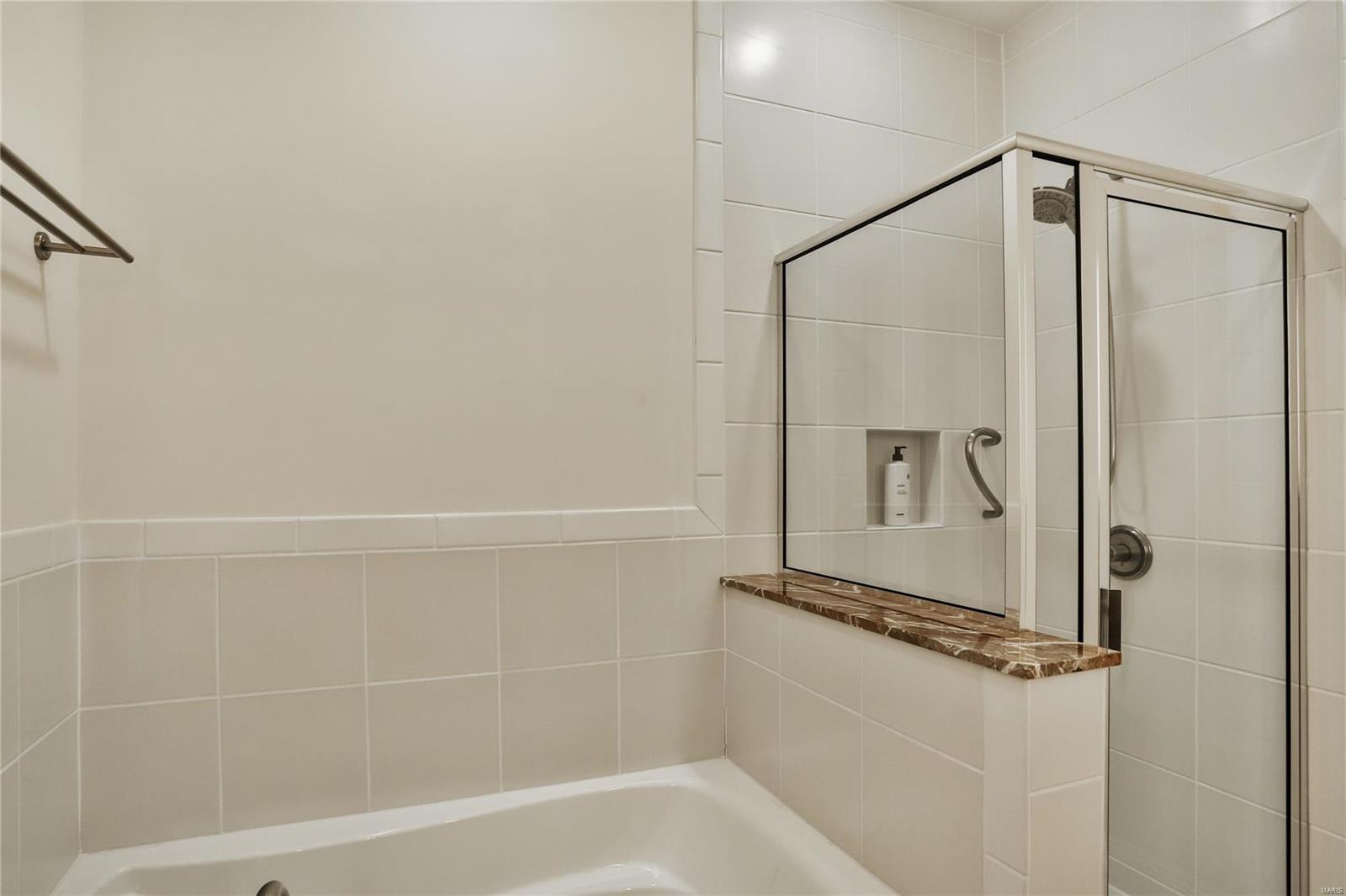 Park East Tower - Residential