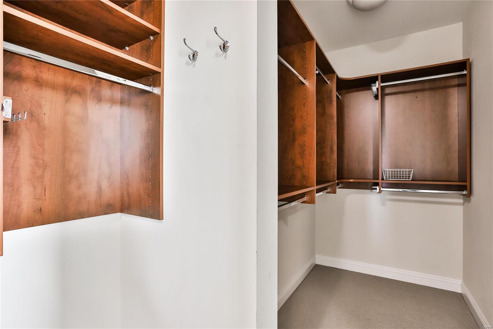 Park East Tower - Residential