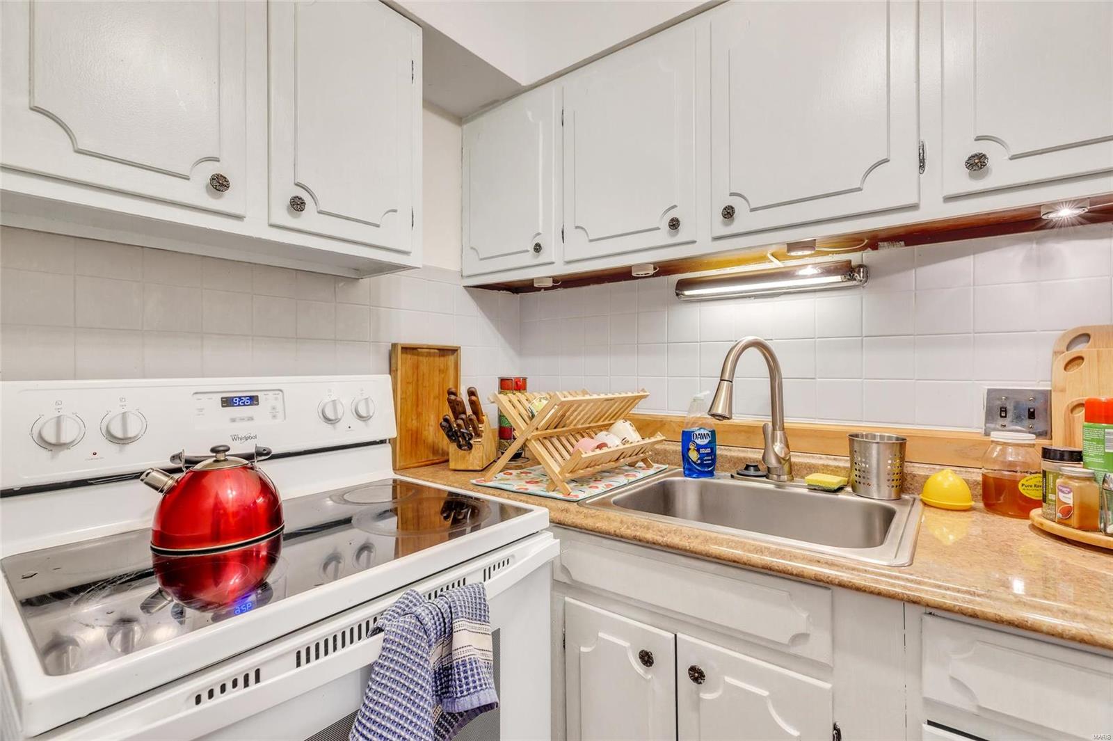 Colonial Woods Condo - Residential