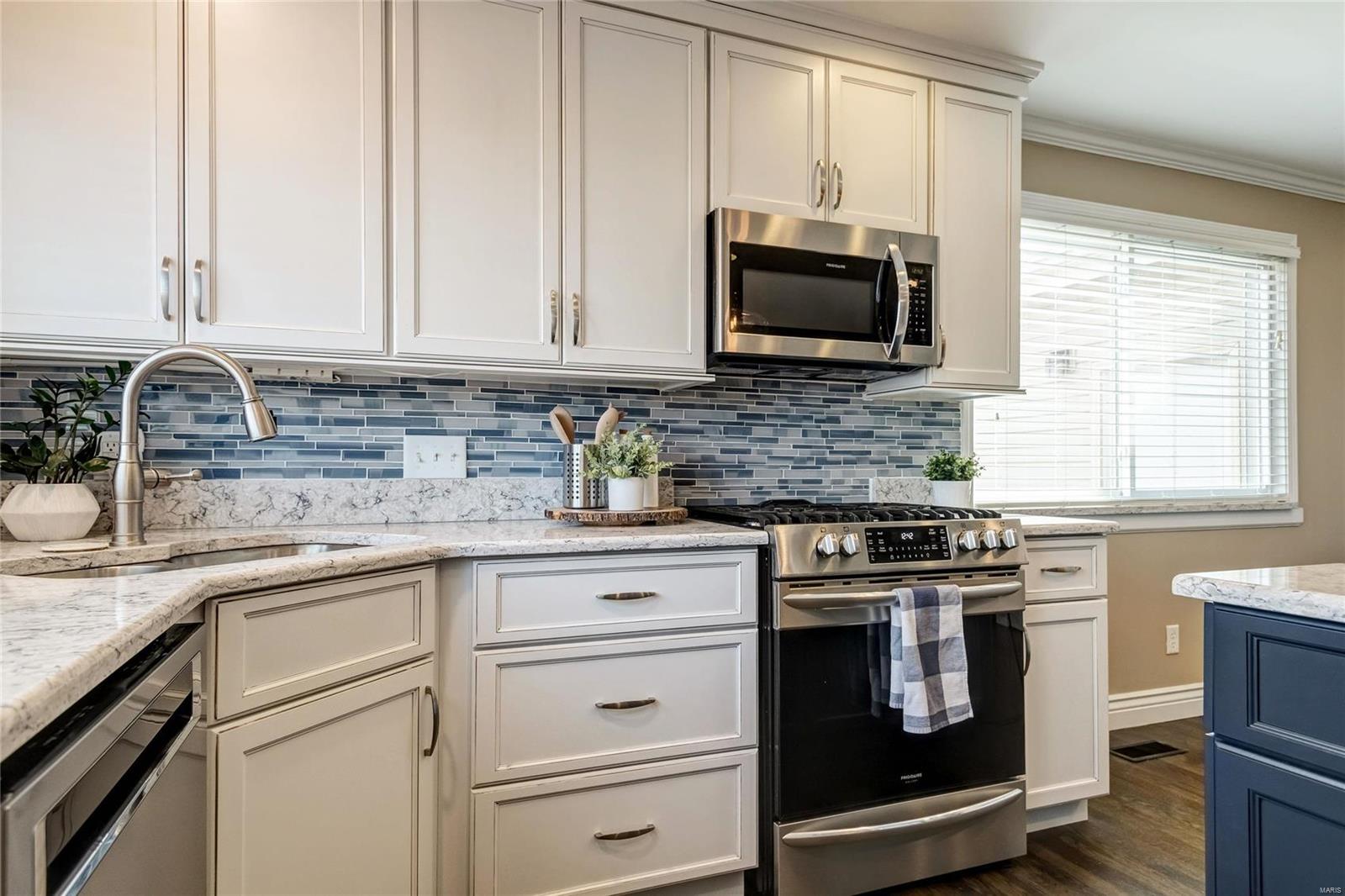 Creve Coeur Place 2 - Residential