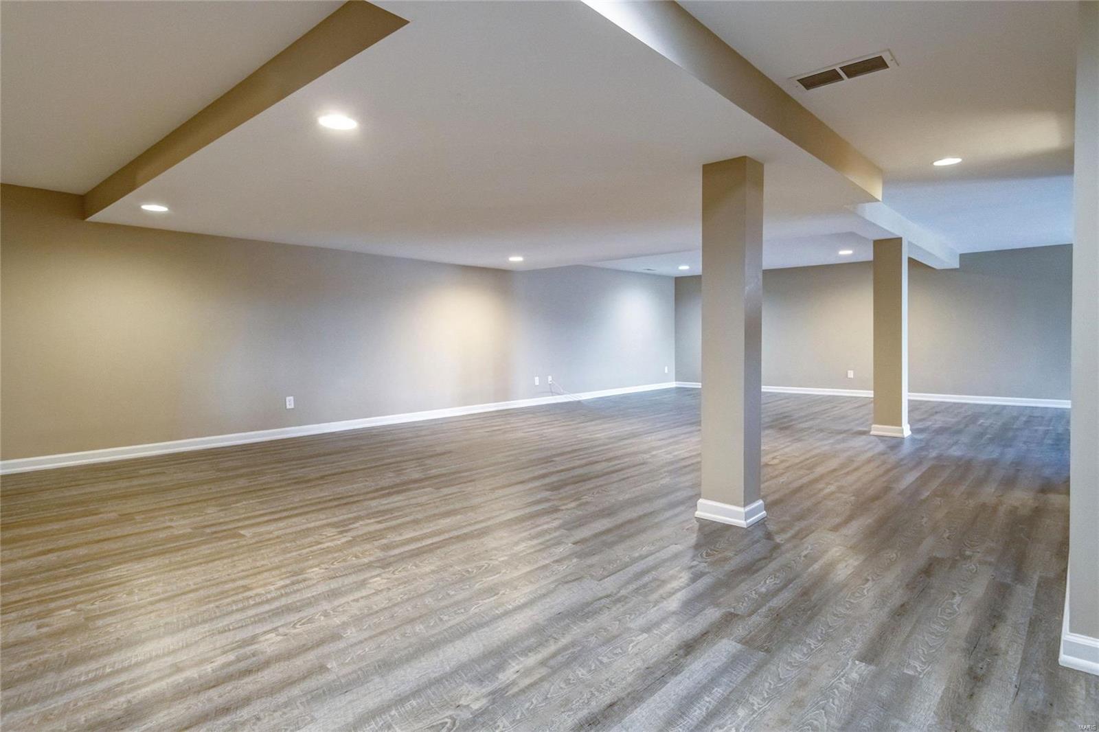 Creve Coeur Place 2 - Residential