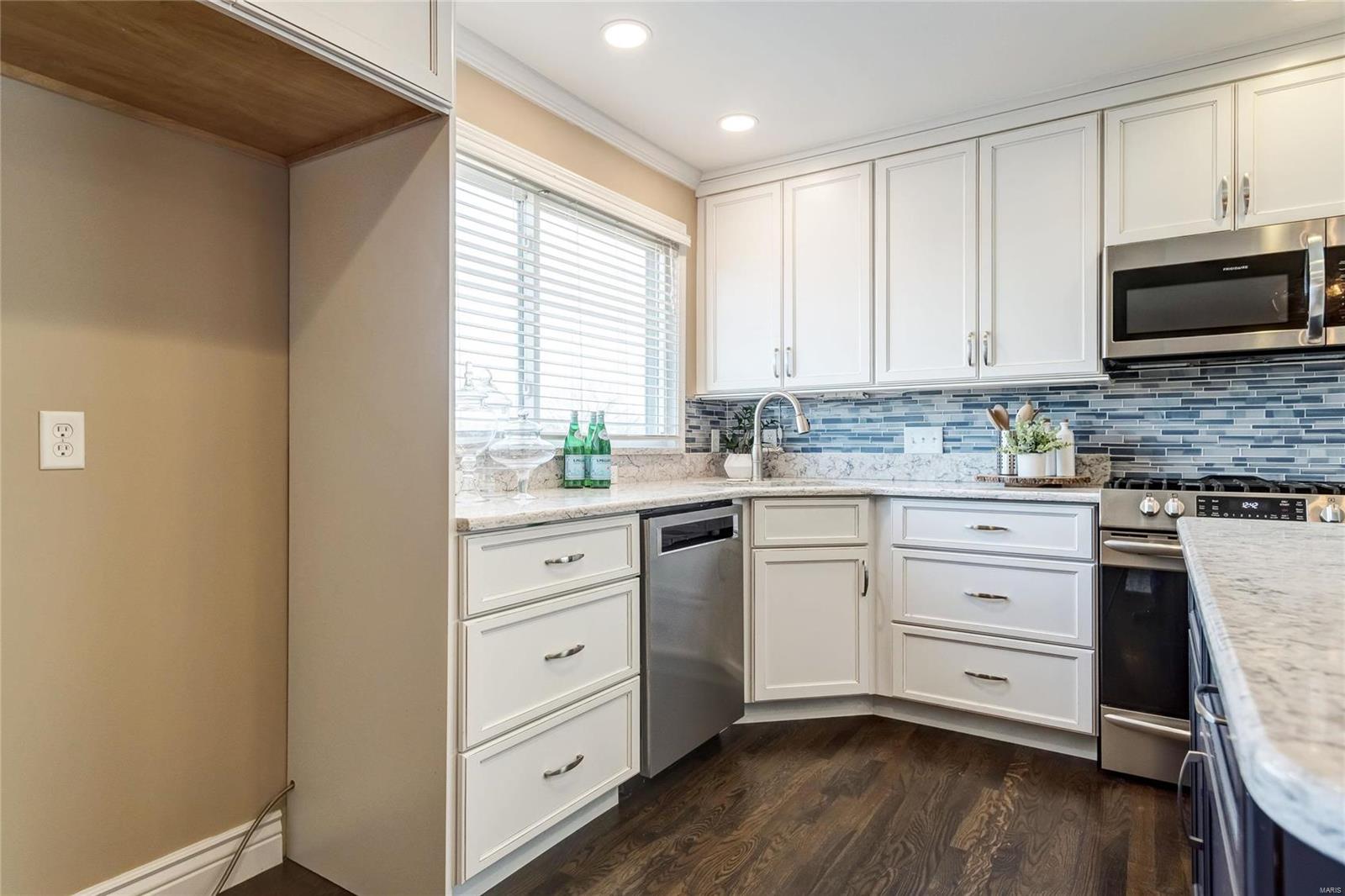 Creve Coeur Place 2 - Residential