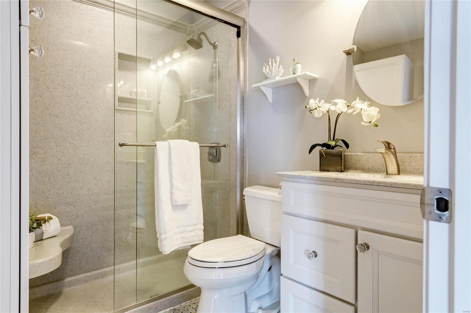 Creve Coeur Place 2 - Residential