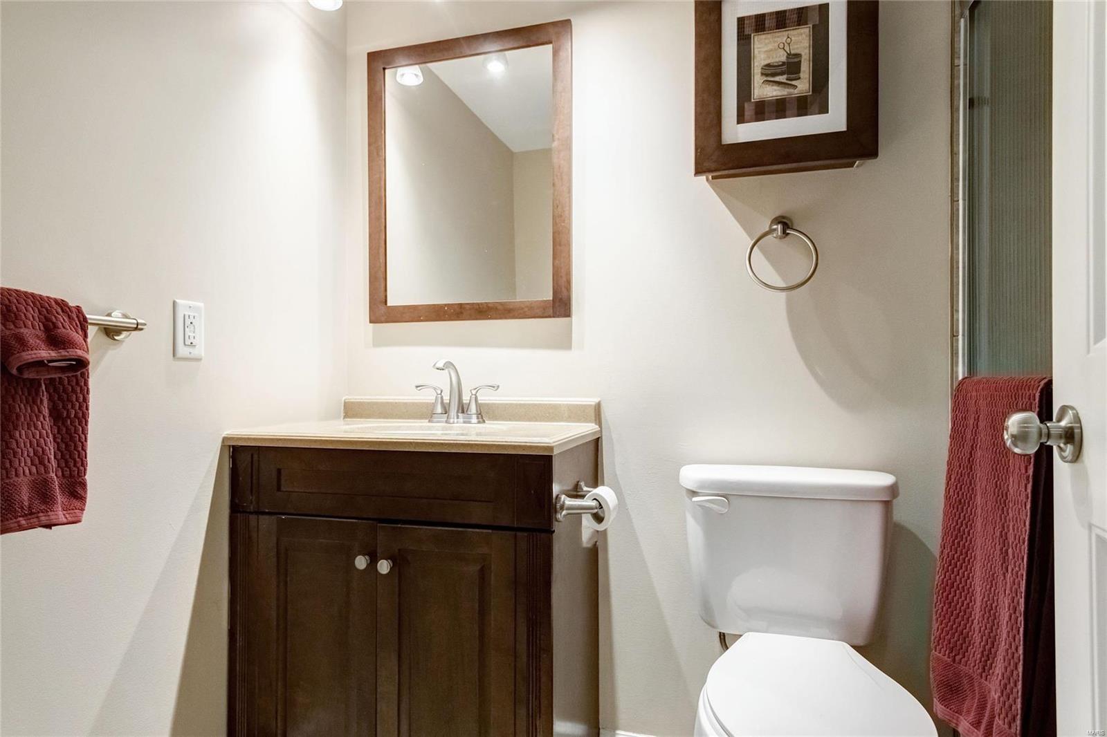 Creve Coeur Place 2 - Residential