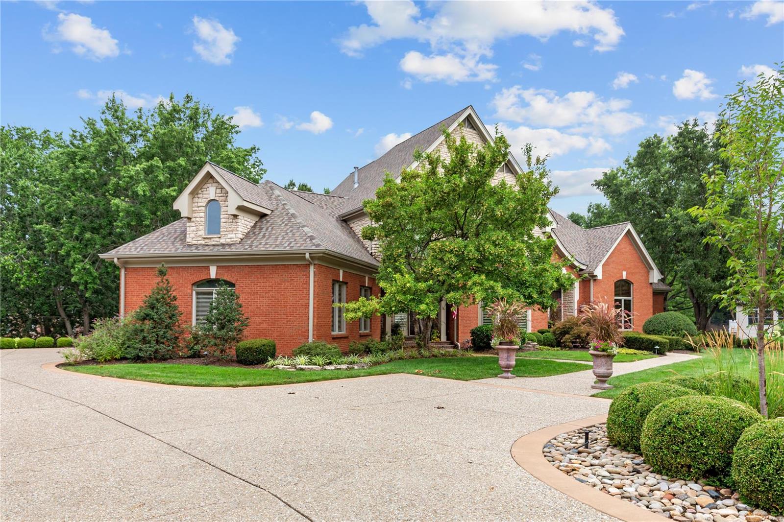 Manderleigh - Residential