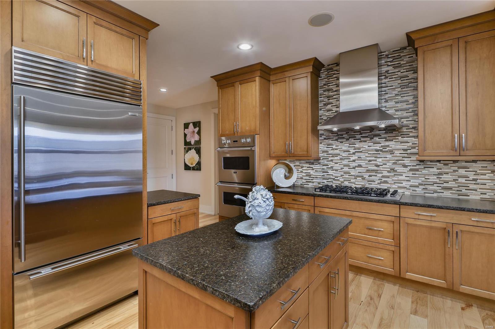 Crescent Condo - Residential