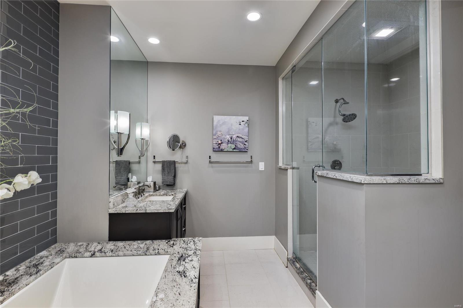 Crescent Condo - Residential