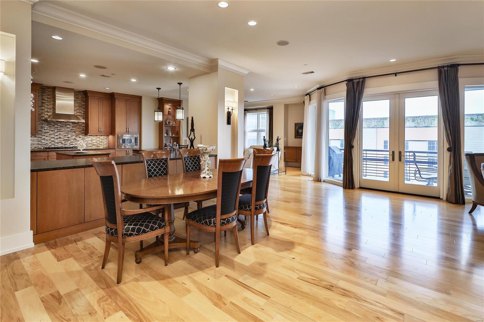 Crescent Condo - Residential