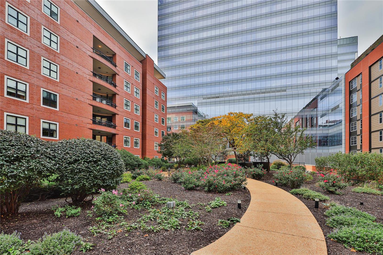 Crescent Condo - Residential