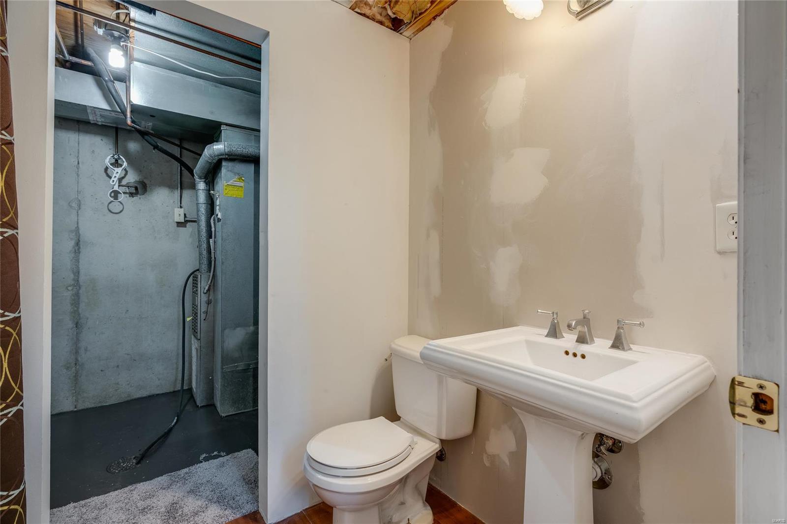 Five Oaks - Residential