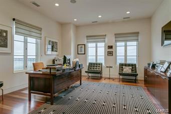 Plaza In Clayton A Condo The - Residential