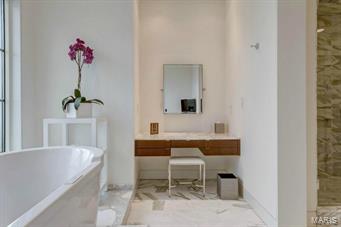 Plaza In Clayton A Condo The - Residential