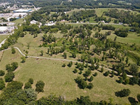 Photo of 73 New London Gravel Road, Hannibal, MO 63401 (MLS # 24049856)