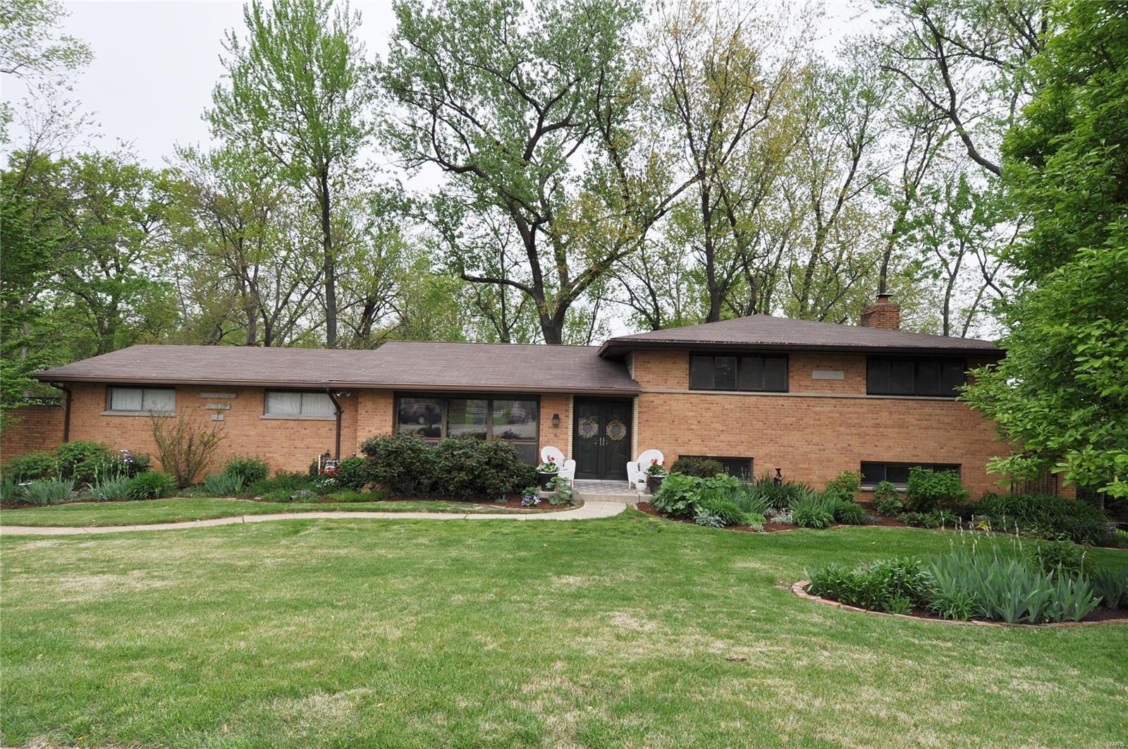 Char Bea Manor - Residential