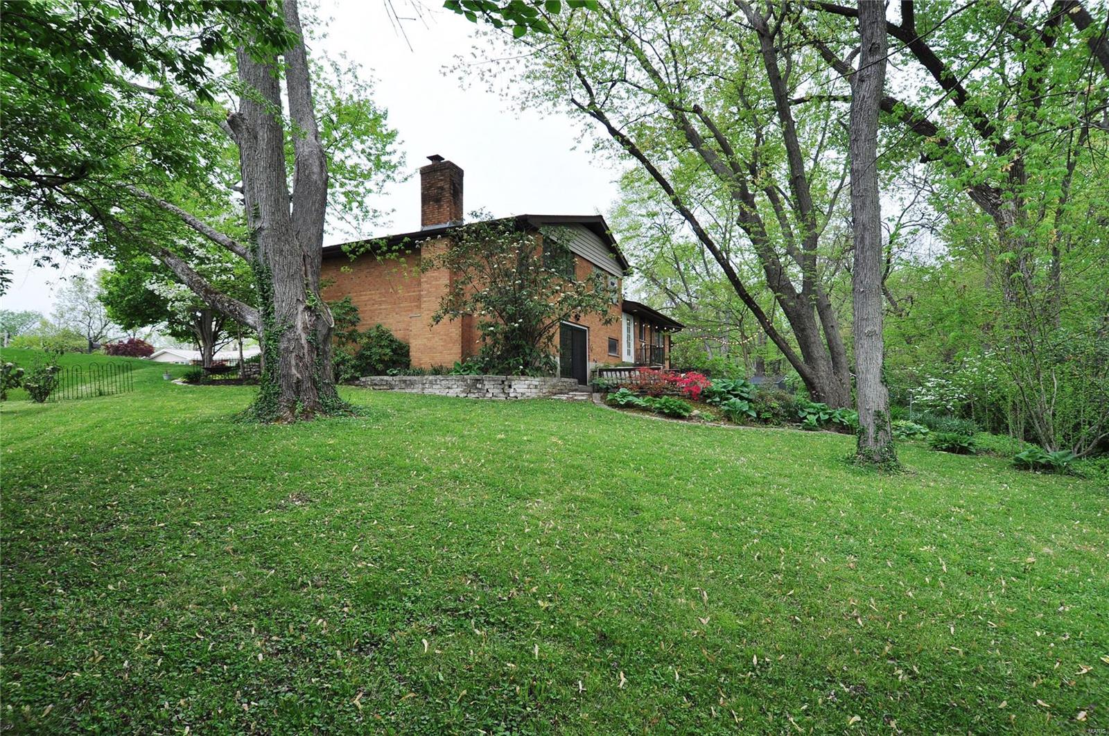 Char Bea Manor - Residential